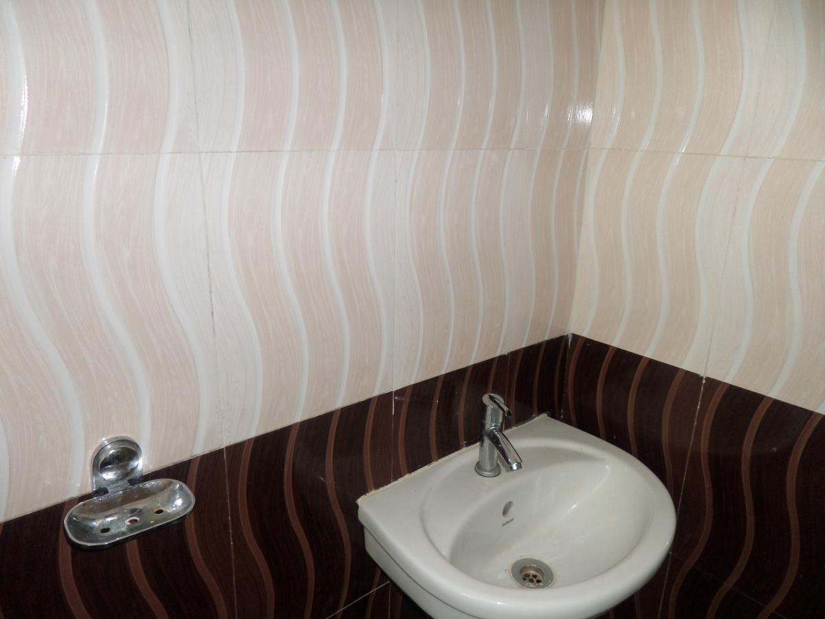 Titwala Hotel Riya-Raj Lodging الغرفة الصورة