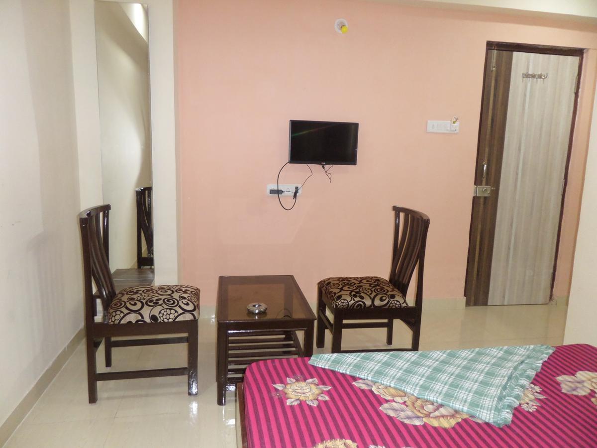 Titwala Hotel Riya-Raj Lodging المظهر الخارجي الصورة